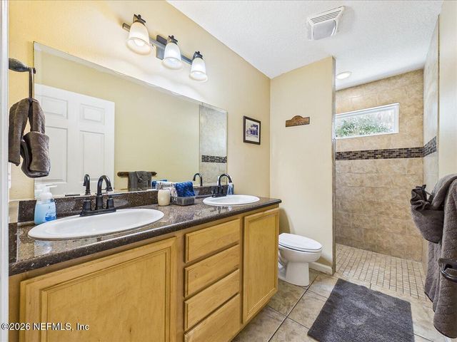 100 PILOTHOUSE Court, Palatka, FL 32177