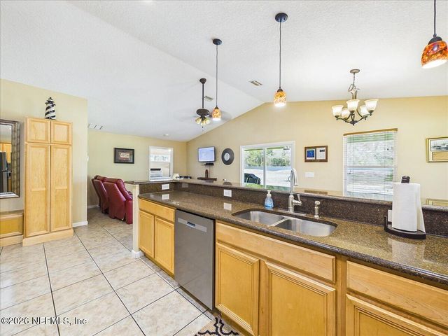 100 PILOTHOUSE Court, Palatka, FL 32177