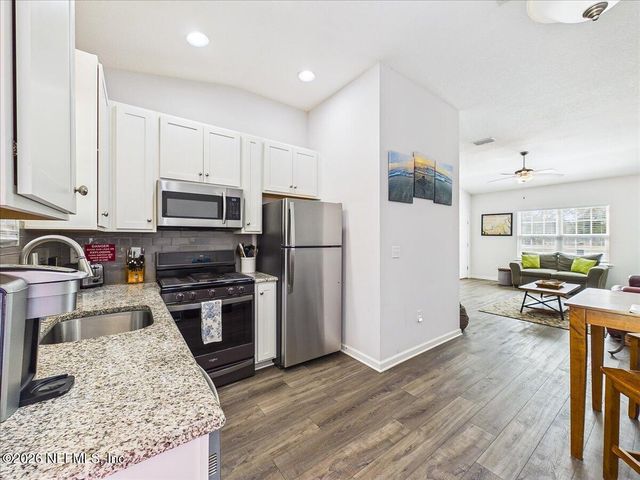100 PILOTHOUSE Court, Palatka, FL 32177