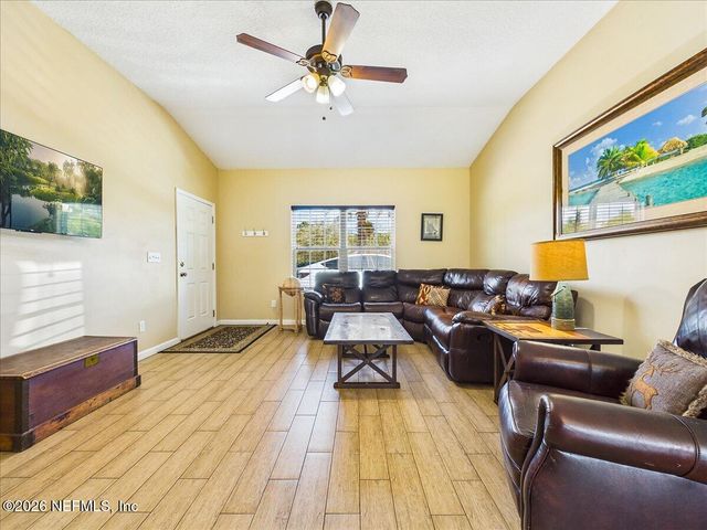 100 PILOTHOUSE Court, Palatka, FL 32177