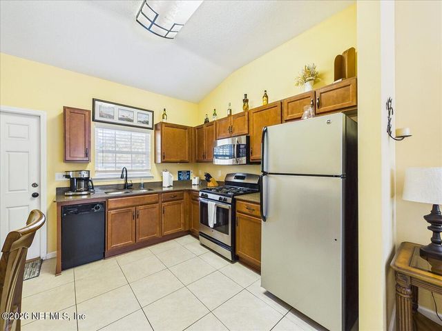 100 PILOTHOUSE Court, Palatka, FL 32177