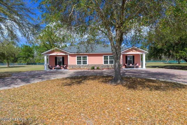 100 PILOTHOUSE Court, Palatka, FL 32177