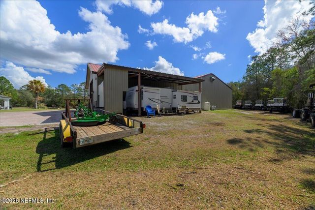 100 PILOTHOUSE Court, Palatka, FL 32177