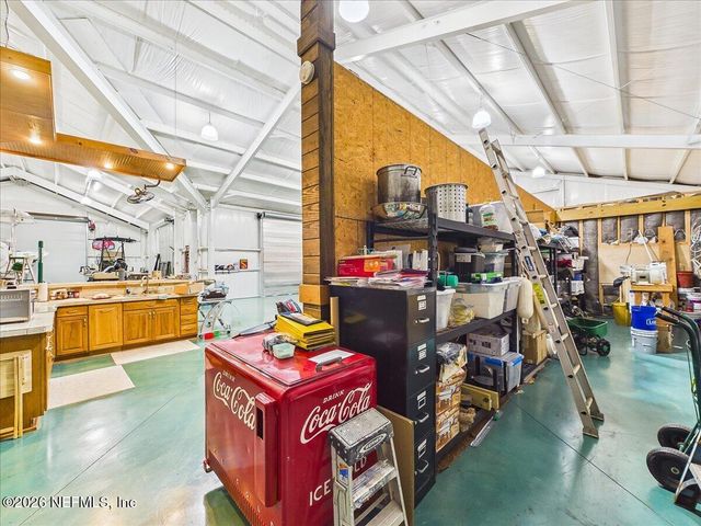 100 PILOTHOUSE Court, Palatka, FL 32177