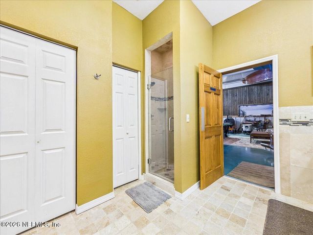 100 PILOTHOUSE Court, Palatka, FL 32177