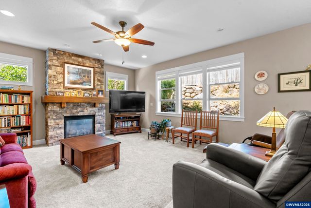185 Muirfield Av SE, Salem, OR 97306