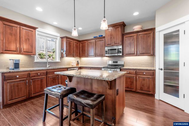 185 Muirfield Av SE, Salem, OR 97306