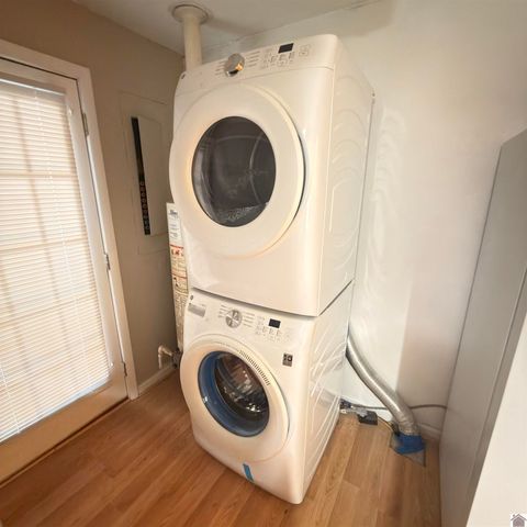 124 Division St, Grand Rivers, KY 42045