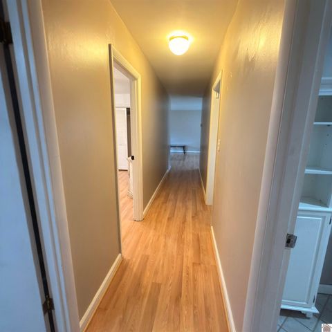 124 Division St, Grand Rivers, KY 42045