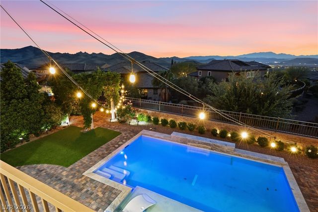 2901 Grande Arch Street, Henderson, NV 89044