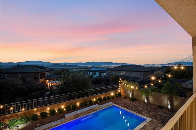 2901 Grande Arch Street, Henderson, NV 89044