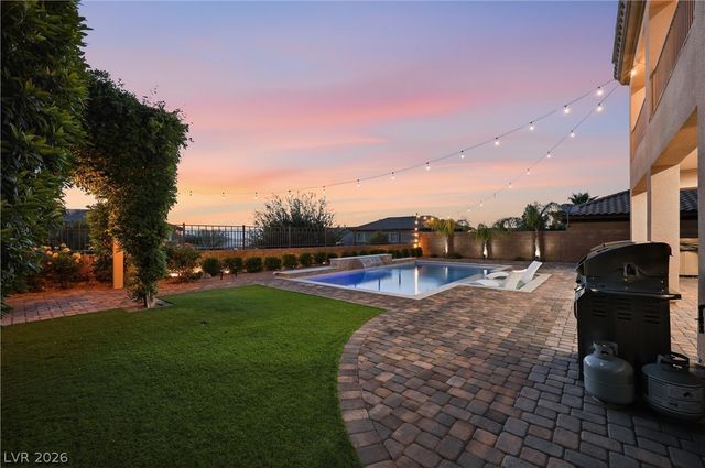 2901 Grande Arch Street, Henderson, NV 89044