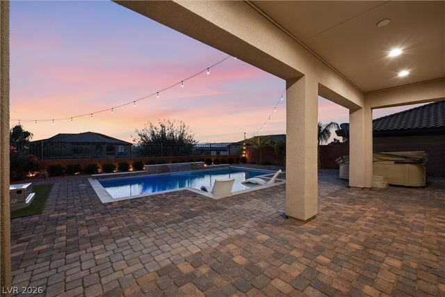 2901 Grande Arch Street, Henderson, NV 89044