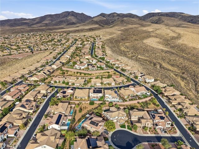 2901 Grande Arch Street, Henderson, NV 89044