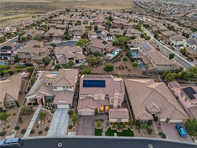 2901 Grande Arch Street, Henderson, NV 89044