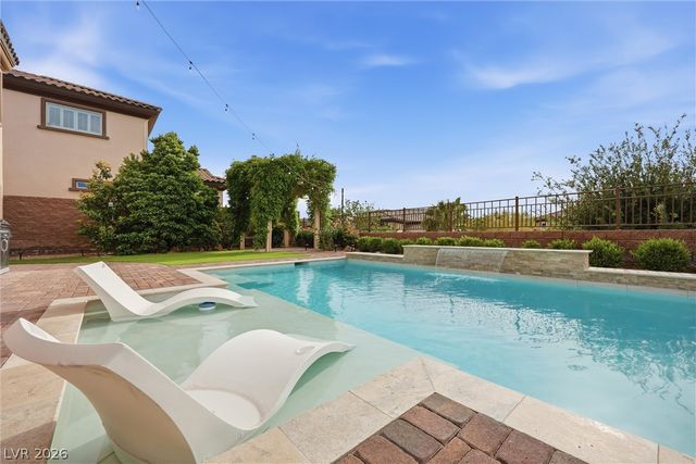 2901 Grande Arch Street, Henderson, NV 89044