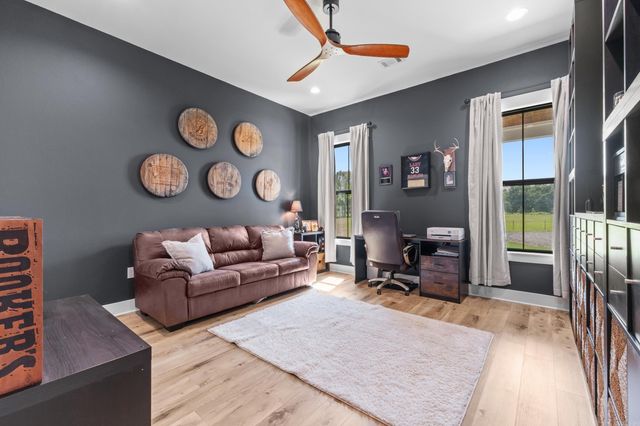 157 S Mt Olive Road, Vilonia, AR 72173