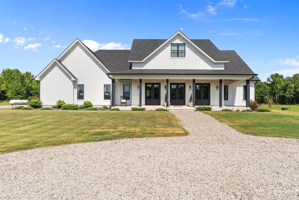 157 S Mt Olive Road, Vilonia, AR 72173