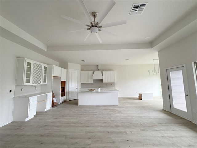 8174 Luz De Luna St, Corpus Christi, TX 78414