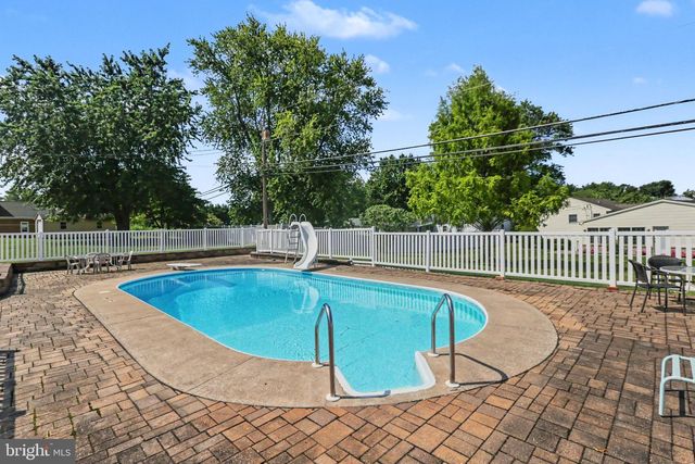 410 BERKSHIRE RD, Mechanicsburg, PA 17055
