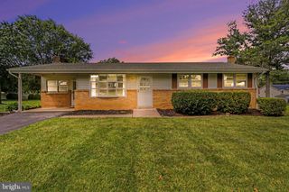 410 BERKSHIRE RD, Mechanicsburg, PA 17055