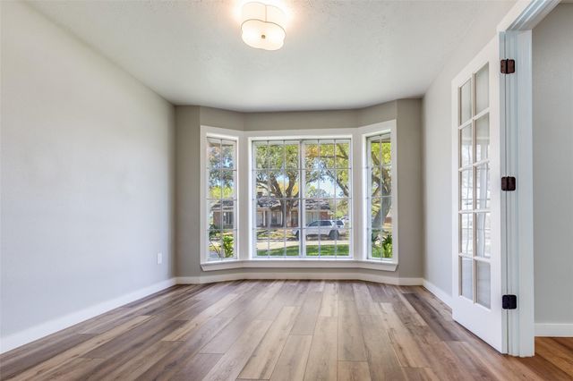 2406 Shelia Street, Pearland, TX 77581