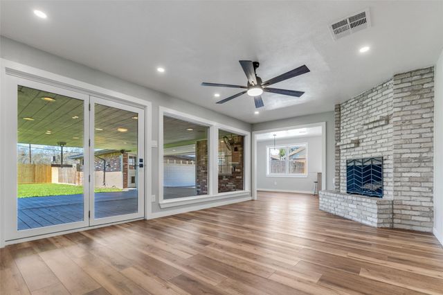 2406 Shelia Street, Pearland, TX 77581