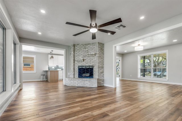 2406 Shelia Street, Pearland, TX 77581