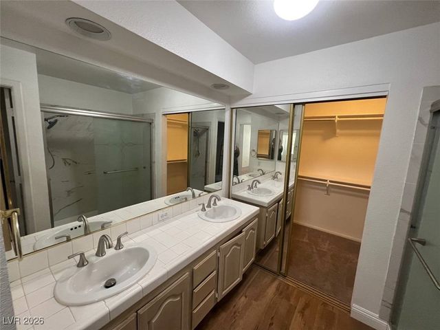 2628 Golden Sands Drive, Las Vegas, NV 89128