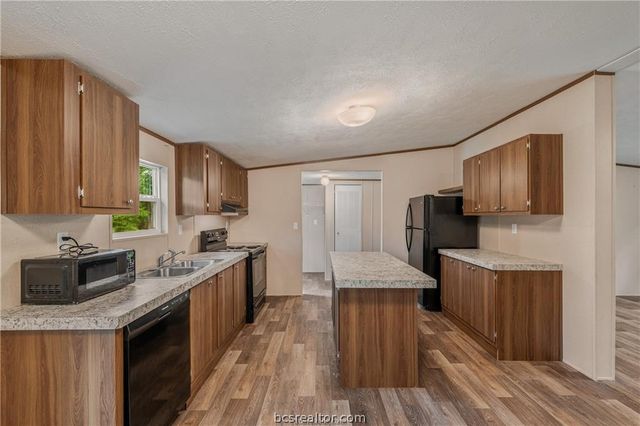 11426 Woodglen, Bryan, TX 77808