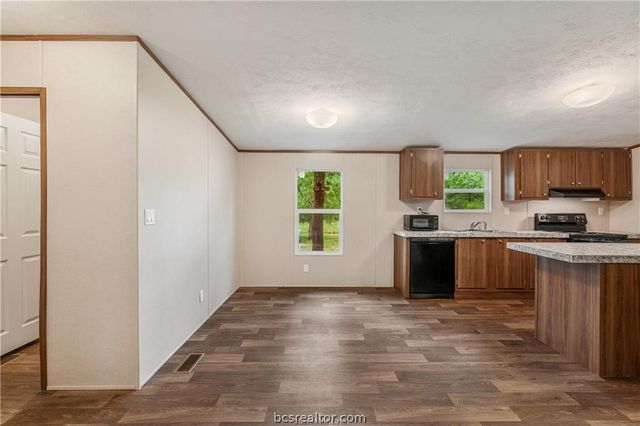 11426 Woodglen, Bryan, TX 77808