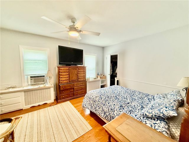 18 Carey Street, Newport, RI 02840