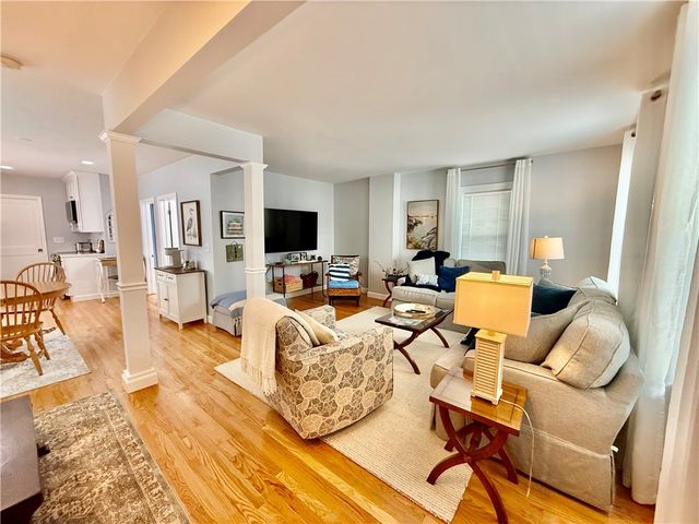 18 Carey Street, Newport, RI 02840