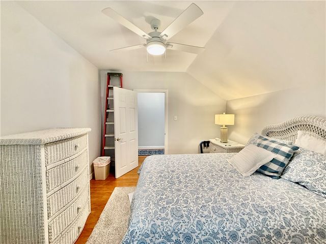 18 Carey Street, Newport, RI 02840