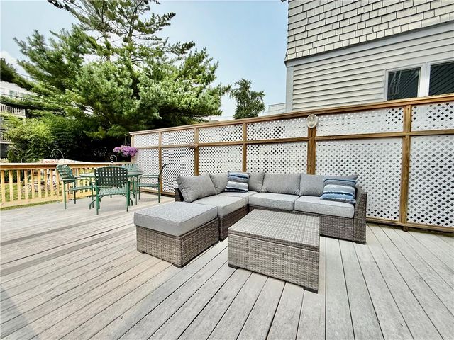 18 Carey Street, Newport, RI 02840
