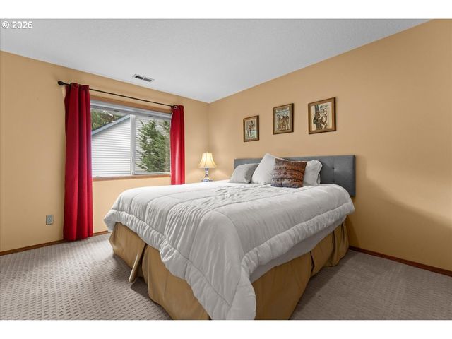 15611 PARTRIDGE Dr, Lake Oswego, OR 97035
