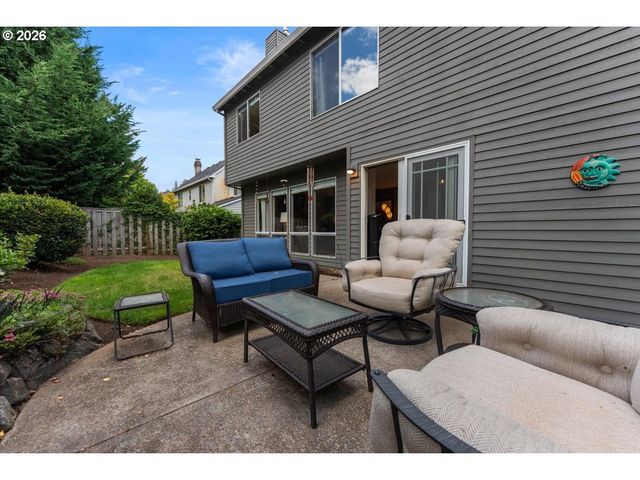 15611 PARTRIDGE Dr, Lake Oswego, OR 97035