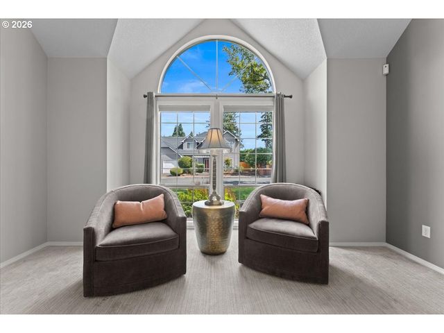 15611 PARTRIDGE Dr, Lake Oswego, OR 97035