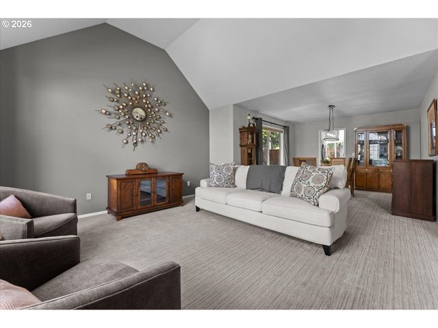 15611 PARTRIDGE Dr, Lake Oswego, OR 97035