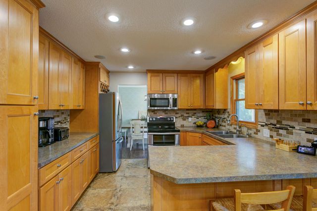 4880 149th Court, Apple Valley, MN 55124