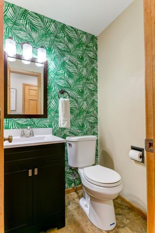4880 149th Court, Apple Valley, MN 55124
