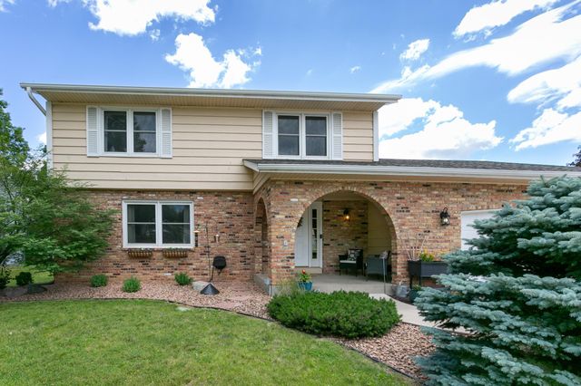 4880 149th Court, Apple Valley, MN 55124