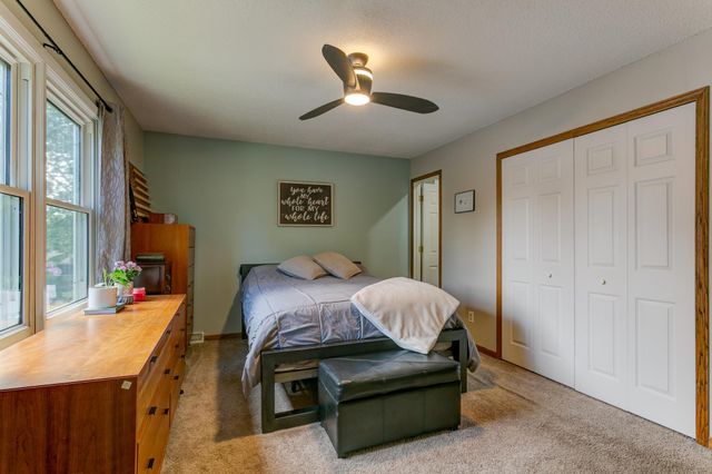 4880 149th Court, Apple Valley, MN 55124