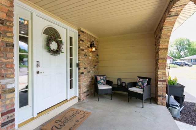 4880 149th Court, Apple Valley, MN 55124