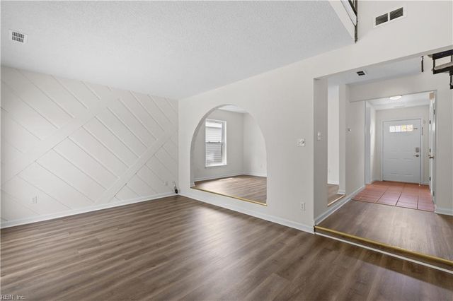 1248 Christian CT, Virginia Beach, VA 23464