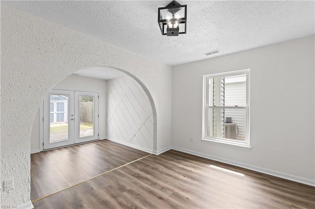 1248 Christian CT, Virginia Beach, VA 23464