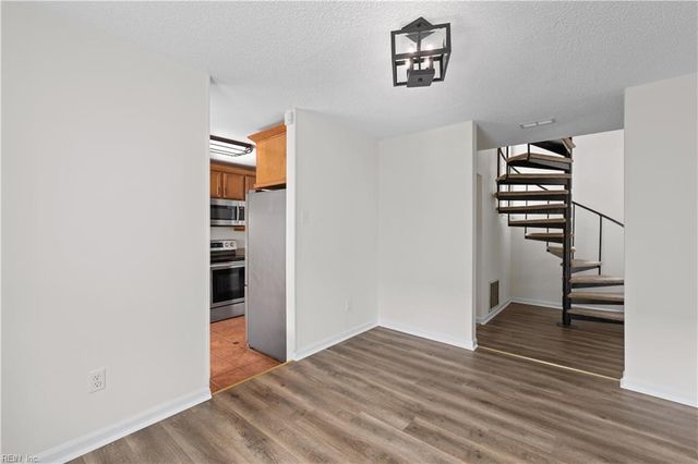 1248 Christian CT, Virginia Beach, VA 23464