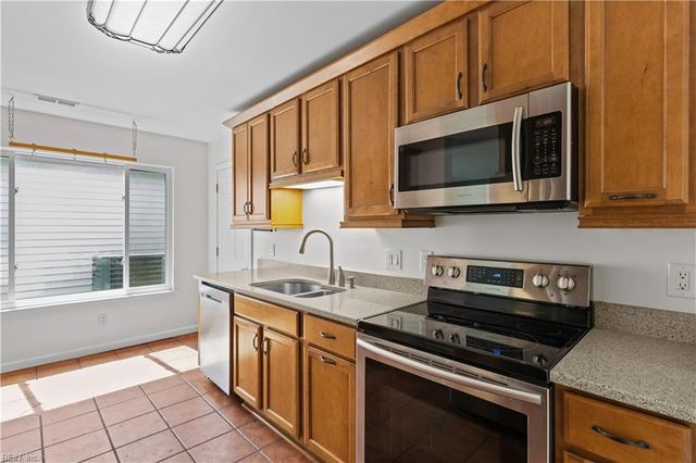 1248 Christian CT, Virginia Beach, VA 23464