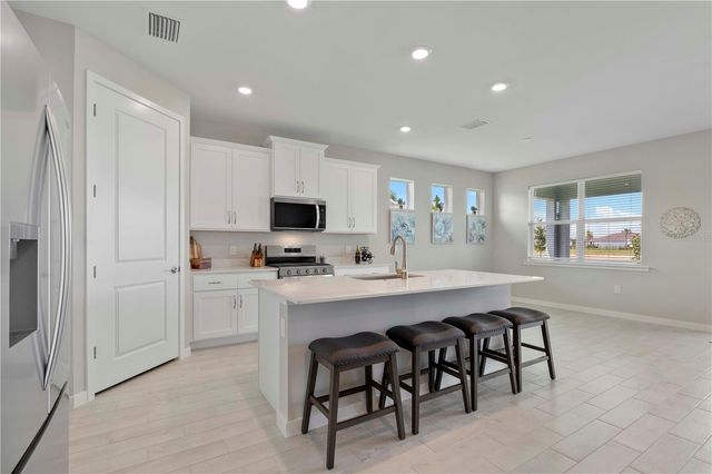 17911 SHADE TREE LOOP, Punta Gorda, FL 33982