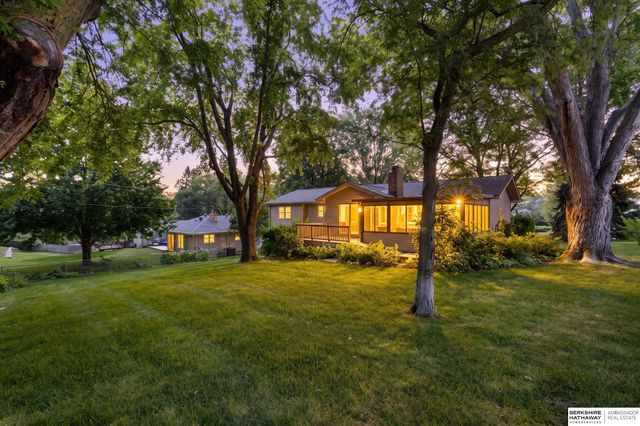 12356 Westover Road, Omaha, NE 68154